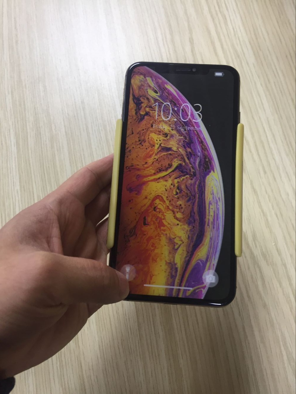 iPhone Xs Max單手操作左下觸碰